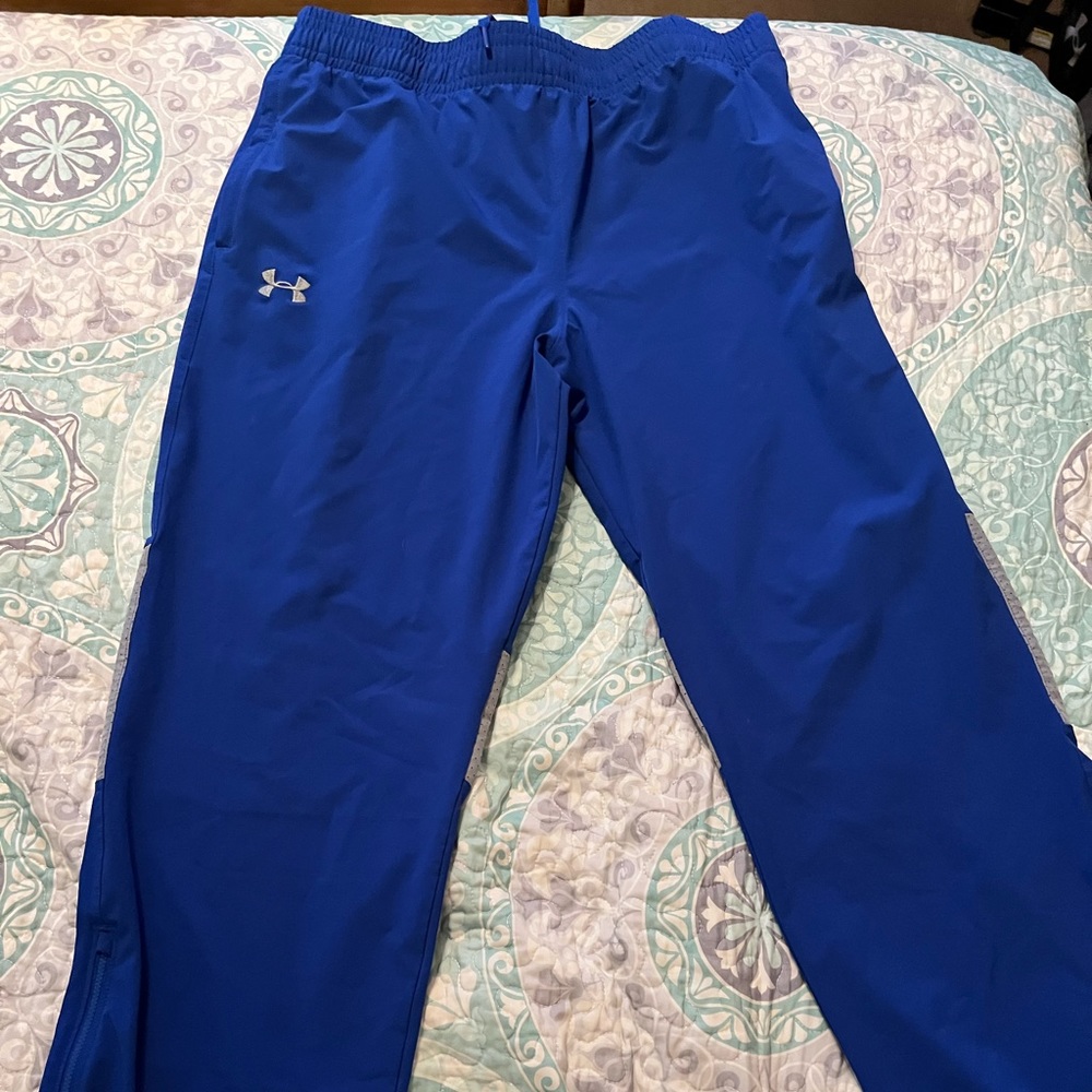 NWOT Men’s XL Under Armour windpants